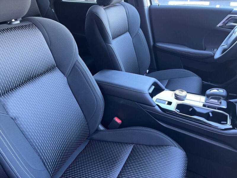 2026 Mitsubishi Outlander ES