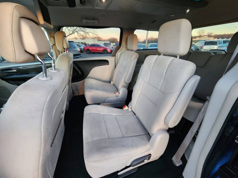 2011 Dodge Grand Caravan Crew