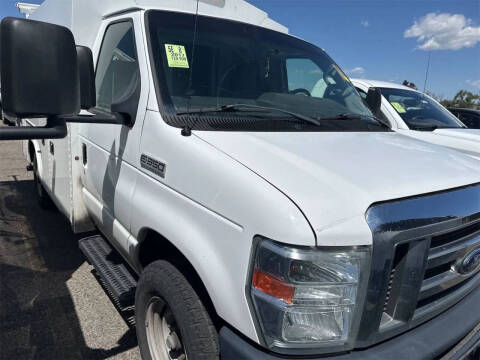 2017 Ford E-Series