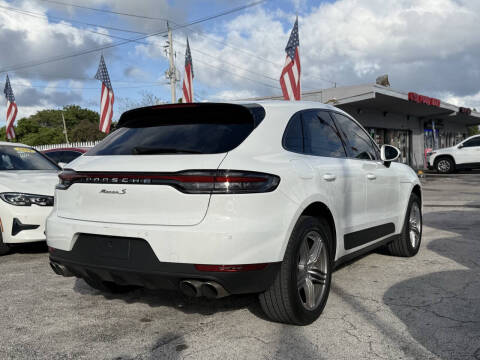 2020 Porsche Macan S