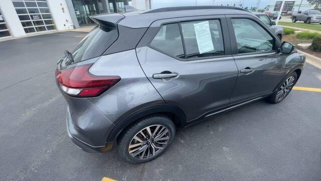 2024 Nissan Kicks SR