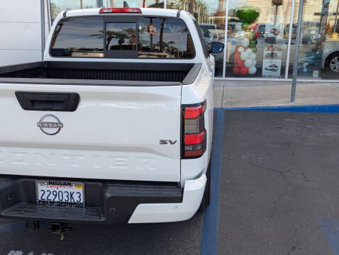 2022 Nissan Frontier SV