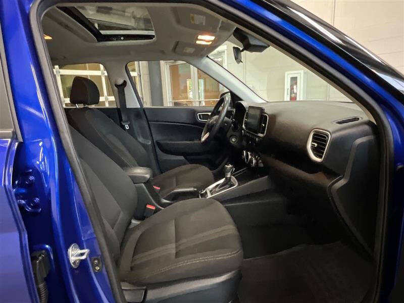 2022 Hyundai Venue SEL