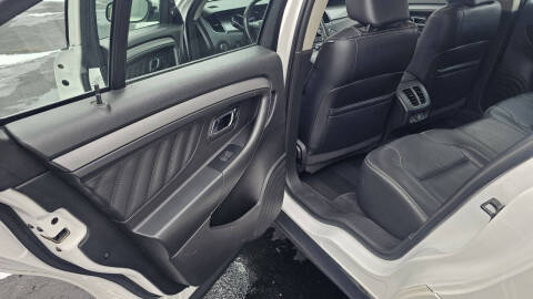 2011 Ford Taurus SEL