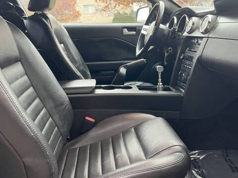 2008 Ford Mustang GT Deluxe