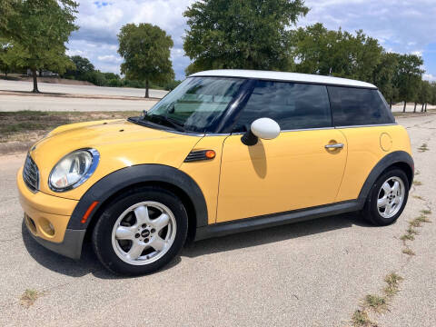 2008 MINI Cooper for sale at BRACKEN MOTORS in San Antonio TX