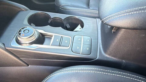 2021 Ford Escape Titanium