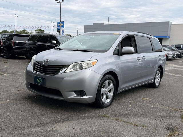 2012 Toyota Sienna