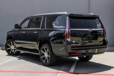 2016 Cadillac Escalade ESV Luxury Collection