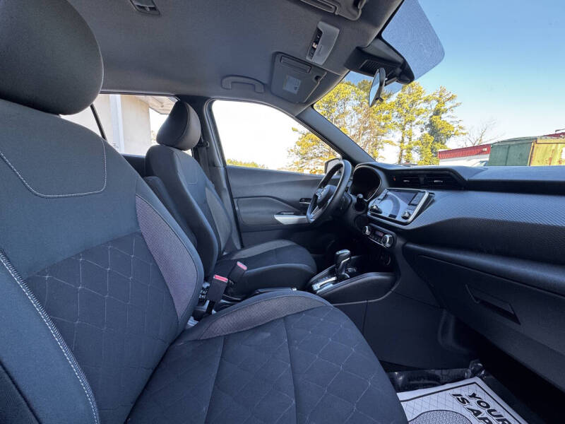 2020 Nissan Kicks SV