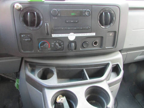 2015 Ford E-Series E-350 SD