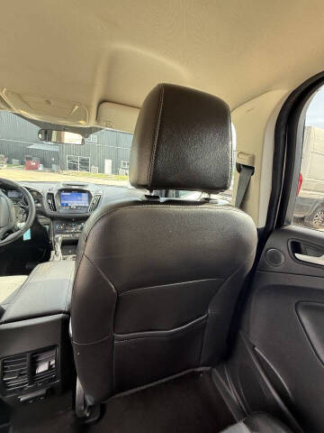 2017 Ford Escape SE