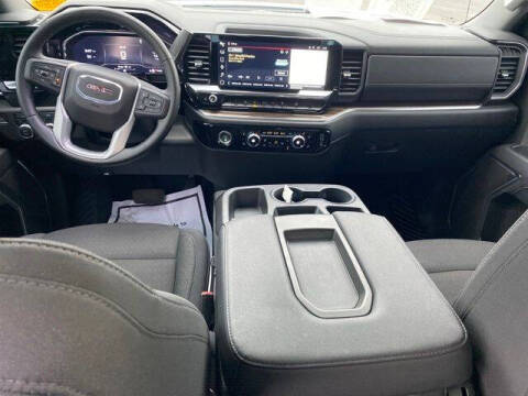 2024 GMC Sierra 1500 Elevation Standard