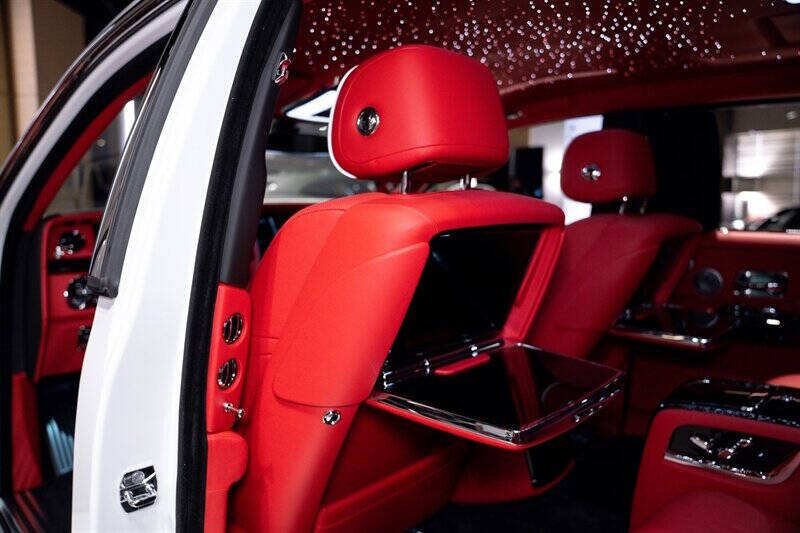 2024 Rolls-Royce Phantom