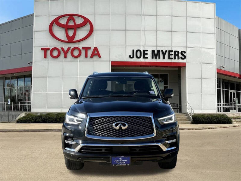 2022 Infiniti QX80 Luxe