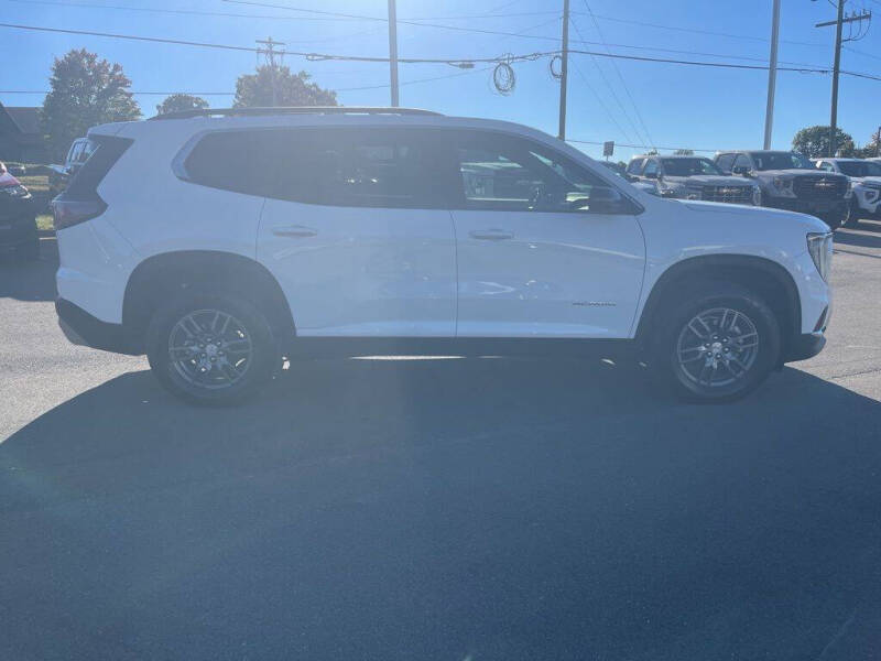 2025 GMC Acadia Elevation