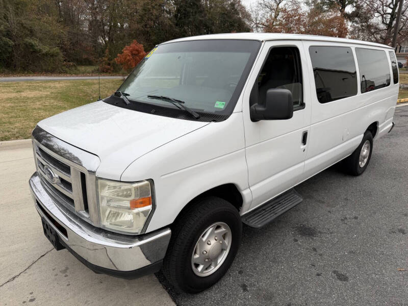 2013 Ford E-Series E-350 SD XLT