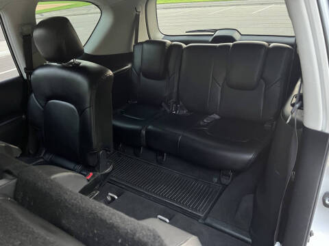 2017 Nissan Armada SV