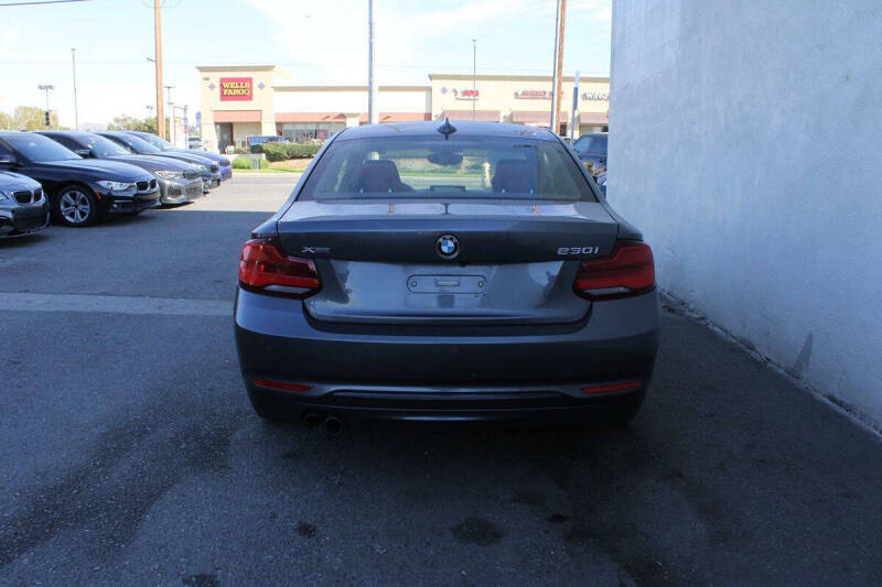 2018 BMW 2 Series 230i