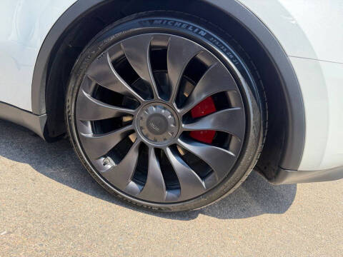 2023 Tesla Model Y Performance