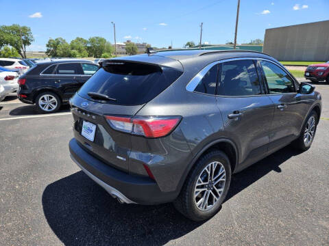 2020 Ford Escape SEL
