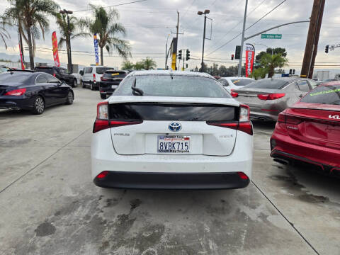 2021 Toyota Prius LE