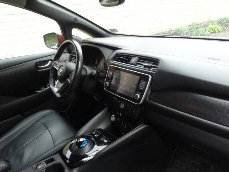 2019 Nissan LEAF SV PLUS