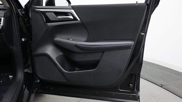 2024 Mitsubishi Outlander ES