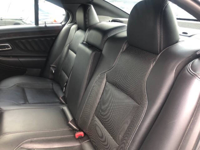 2015 Ford Taurus Limited