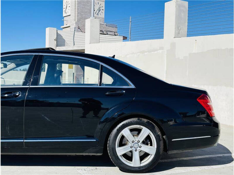 2012 Mercedes-Benz S-Class S550 photo 11