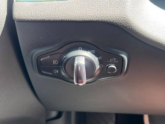 2012 Audi Q5 2.0T quattro Premium Plus