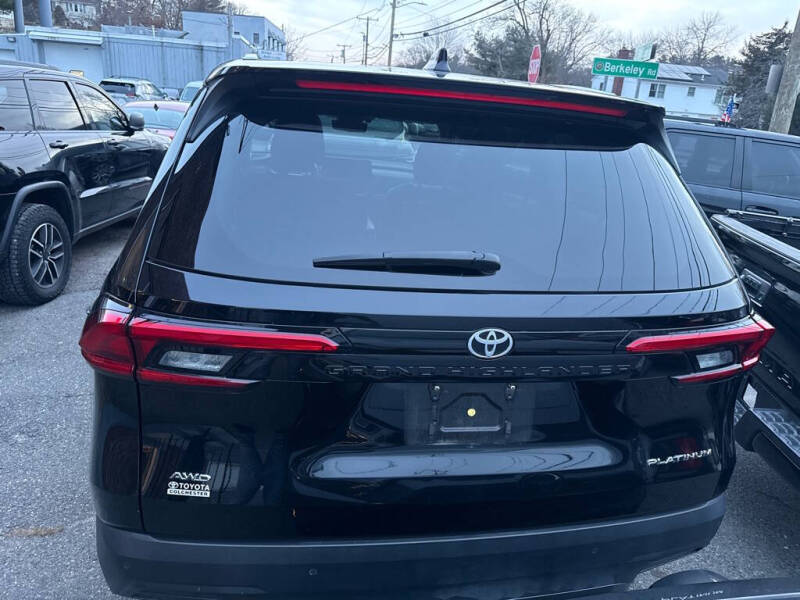 2024 Toyota Grand Highlander XLE