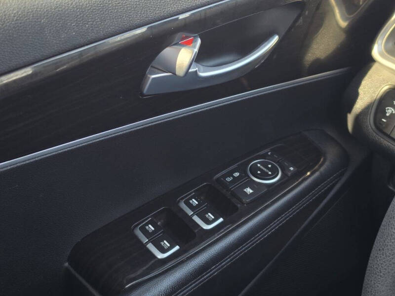 2020 Kia Sorento L