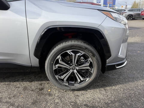 2025 Toyota RAV4 Plug-in Hybrid XSE