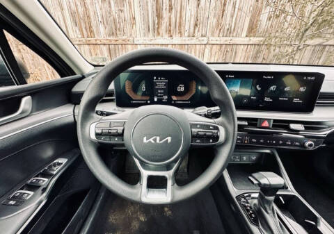 2025 Kia K5 LXS