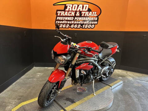 2017 Triumph Speed Triple S ABS Diablo Red