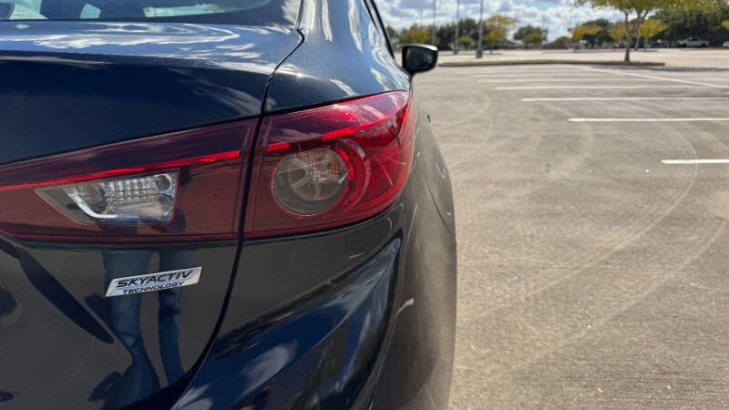 2018 Mazda MAZDA3 Sport