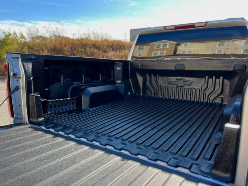 2019 Chevrolet Silverado 1500 LT photo 42