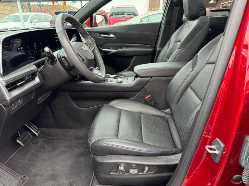 2024 Cadillac XT4 Sport