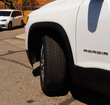 2020 GMC Acadia SLT