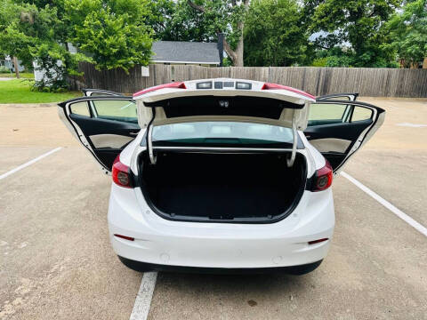 2015 Mazda MAZDA3 i Sport