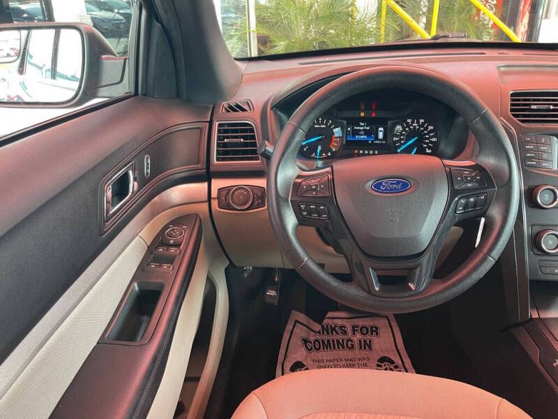 2018 Ford Explorer