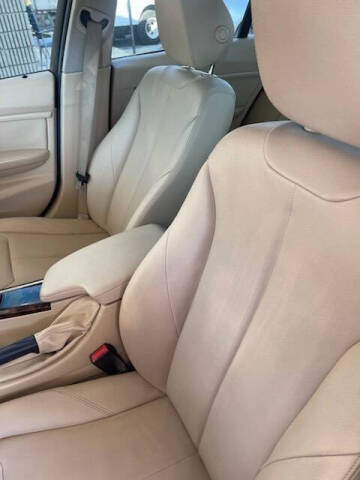 2014 BMW 3 Series 328i