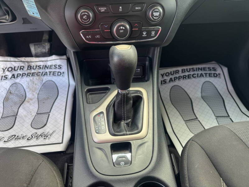 2016 Jeep Cherokee Latitude Altitude