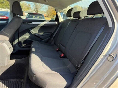 2016 Volkswagen Passat 1.8T S