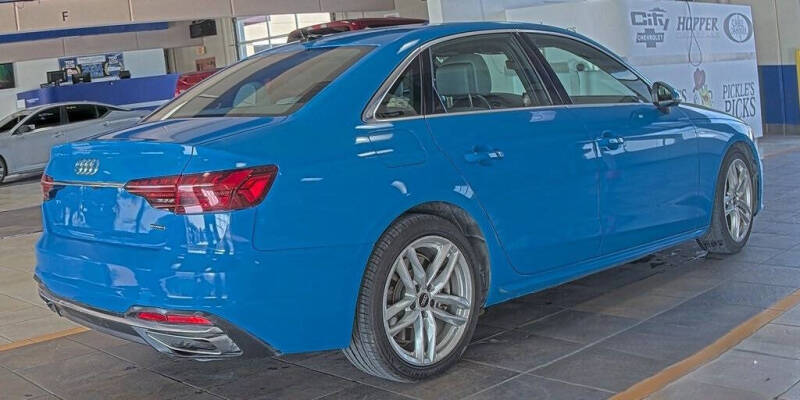 2022 Audi A4 quattro S line Prem Plus 45 TFSI
