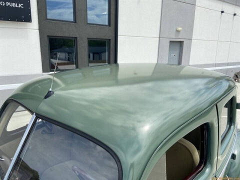 1940 Ford Deluxe