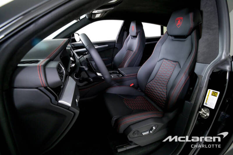 2024 Lamborghini Urus S