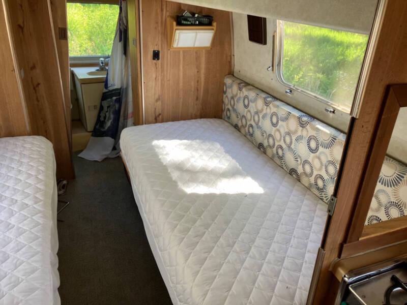 1980 Airstream Excella 2