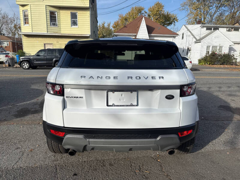 2013 Land Rover Range Rover Evoque Pure photo 6